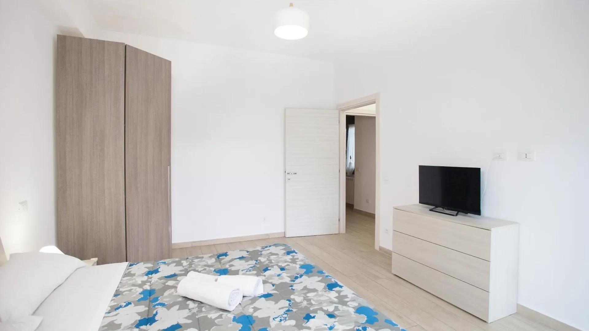 Alloggio Turistico A Casa Di Paoletto 피우미치노 아파트